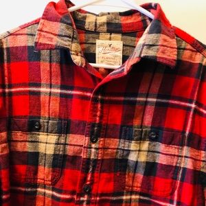 American Eagle Men’s Flannel Button-Up